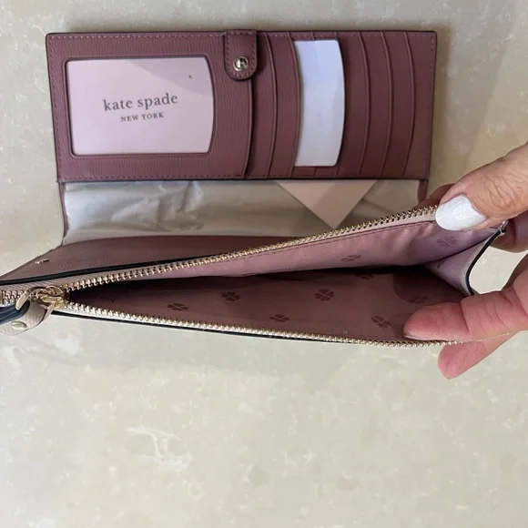 Kate Spade large slim bifold wallet NWT - Picture 4 of 5